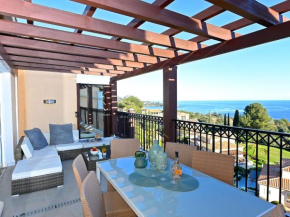 Apartment Le Village - C4 323 by Interhome